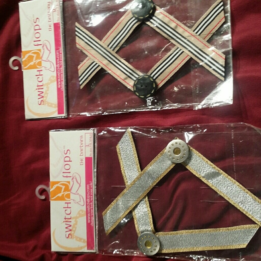 Switch Flops two sets of interchangeable straps